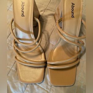 NWT Abound Strappy Sandals
